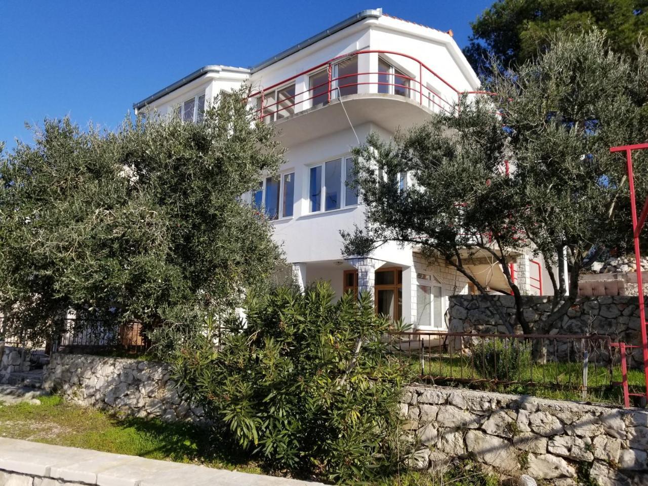 Apartment Malo Misto Primosten